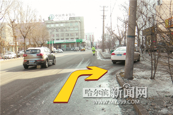 当车从新江桥街主道行至路口时,右道禁止右转.